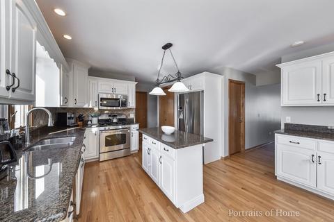 13348 Blackstone Ln, Plainfield, IL 60585 photo 7