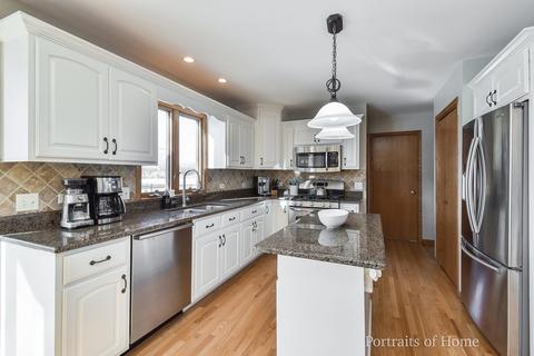 13348 Blackstone Ln, Plainfield, IL 60585 photo 8