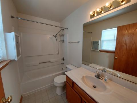 7214 Waterman Dr, Plainfield, IL 60586 photo 9