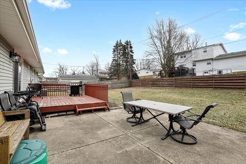 313 Rowe Dr, Bloomington, IL 61701 photo 25