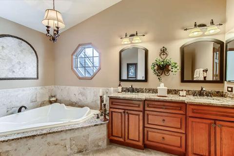1120 Surrey Ln, Itasca, IL 60143 photo 18