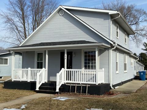 106 N Taylor St, Cherry, IL 61317 photo 2