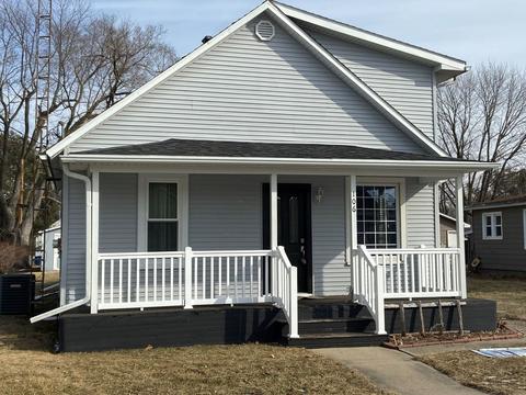 106 N Taylor St, Cherry, IL 61317 photo 1