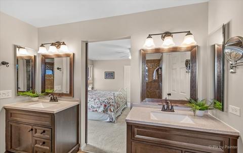 7023 Dada Dr, Gurnee, IL 60031 photo 25