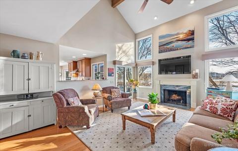 7023 Dada Dr, Gurnee, IL 60031 photo 10
