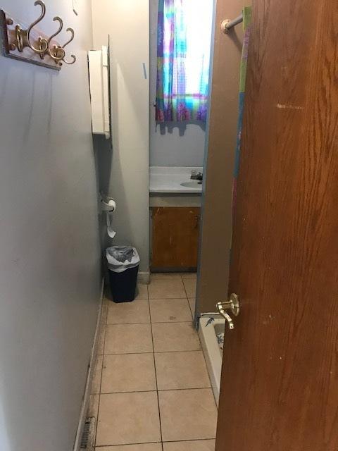 705 Spring St, Aurora, IL 60505 photo 14