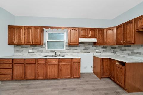 27 E 99th Pl, Chicago, IL 60628 photo 6