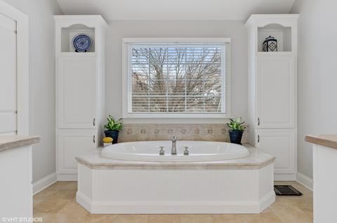 904 James Ct, Wheaton, IL 60189 photo 23