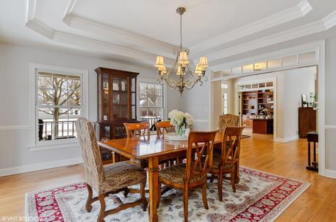 904 James Ct, Wheaton, IL 60189 photo 6