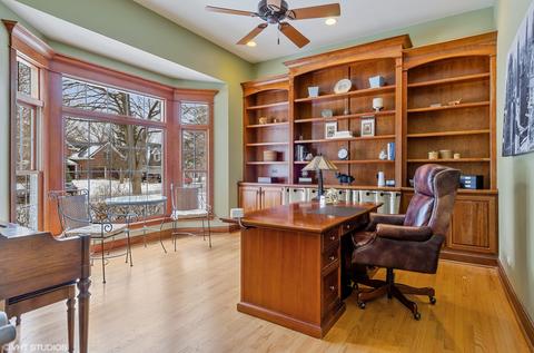 904 James Ct, Wheaton, IL 60189 photo 3