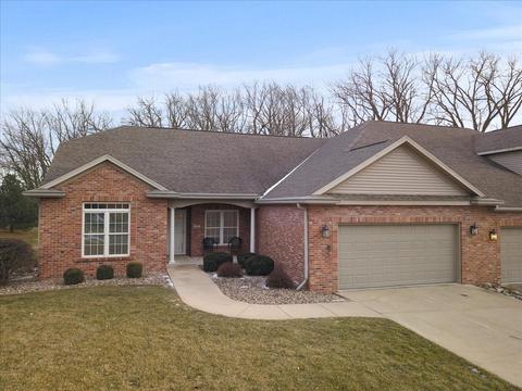 33 Monarch Dr, Bloomington, IL 61704 photo 1