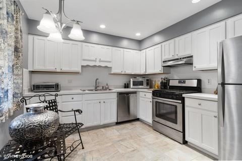 1136 Pine St, Glenview, IL 60025 photo 6