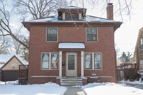 242 Sunset Ave, Aurora, IL 60506 photo 1