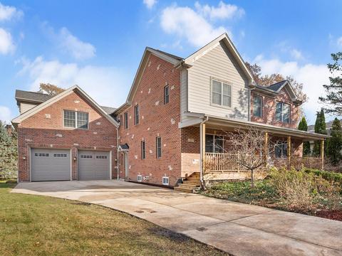 227 S Williston St, Wheaton, IL 60187 photo 2