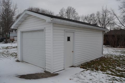 111 Bruce St, Seneca, IL 61360 photo 22