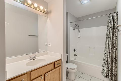 1736 Pershing Ave, Wheaton, IL 60189 photo 23