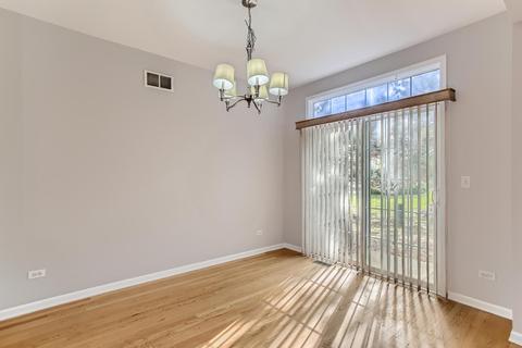 1736 Pershing Ave, Wheaton, IL 60189 photo 6