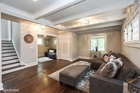 9052 S Pleasant Ave, Chicago, IL 60643 photo 3