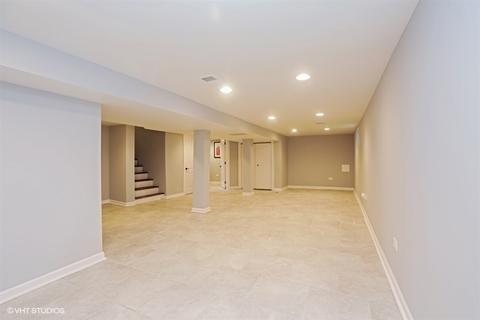 9052 S Pleasant Ave, Chicago, IL 60643 photo 16