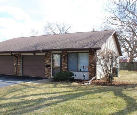 505 Jenkran St #2, Morrison, IL 61270 photo 2
