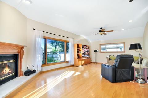 2444 Central Rd, Glenview, IL 60025 photo 6