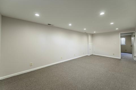2208 Manor Ln, Mchenry, IL 60051 photo 10