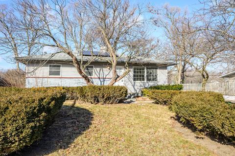 2208 Manor Ln, Mchenry, IL 60051 photo 1