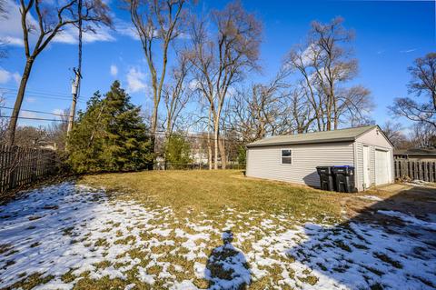 2208 Manor Ln, Mchenry, IL 60051 photo 13