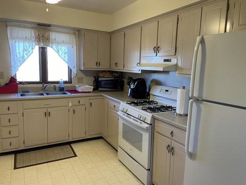 302 S John St, Thomasboro, IL 61878 photo 11