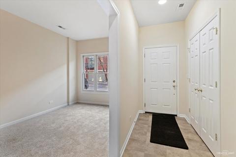 155 River Walk Ct, Elgin, IL 60120 photo 4