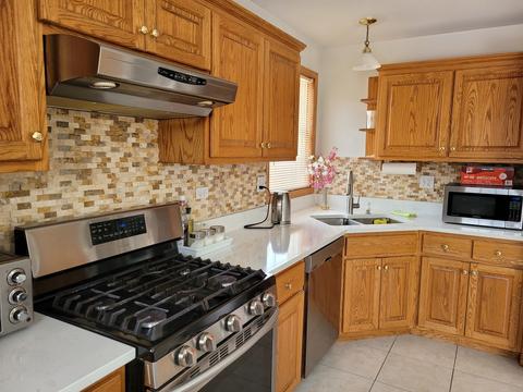14330 Springfield Ave, Midlothian, IL 60445 photo 9