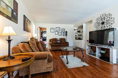 532 Spring St, Batavia, IL 60510 photo 6