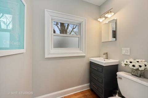 1031 Maple Ave, Evanston, IL 60202 photo 24