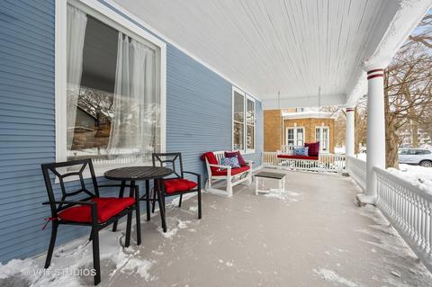 1031 Maple Ave, Evanston, IL 60202 photo 4