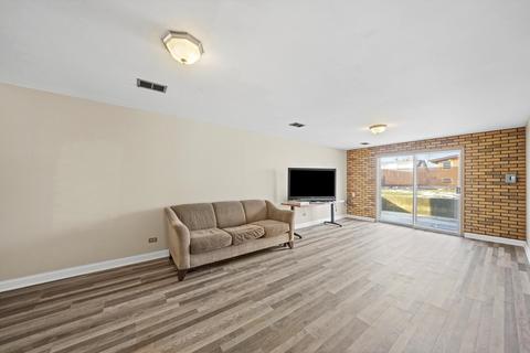 7818 W 80th Pl, Bridgeview, IL 60455 photo 10