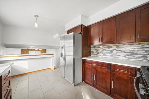 7818 W 80th Pl, Bridgeview, IL 60455 photo 24