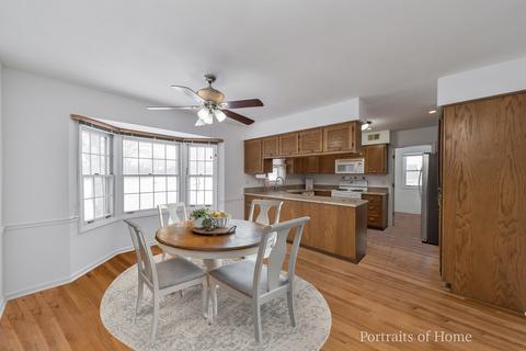 2064 Gladstone Dr, Wheaton, IL 60189 photo 11