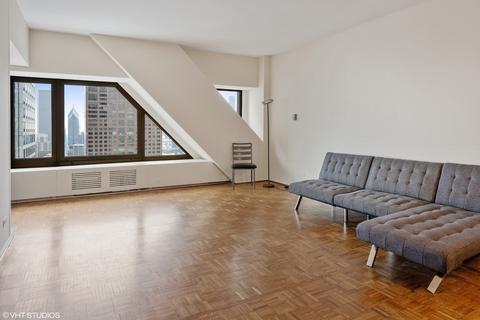 175 E Delaware Pl #5016, Chicago, IL 60611 photo 2