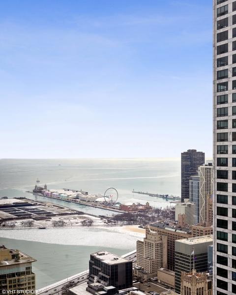 175 E Delaware Pl #5016, Chicago, IL 60611 photo 5