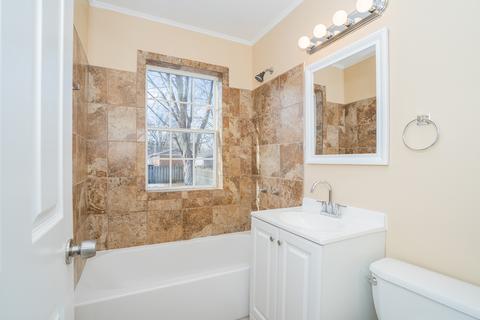 3120 Sangamon St, Steger, IL 60475 photo 10