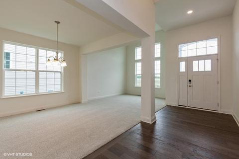 157 Hedgerow Dr, Elgin, IL 60124 photo 3