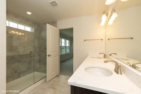 157 Hedgerow Dr, Elgin, IL 60124 photo 7