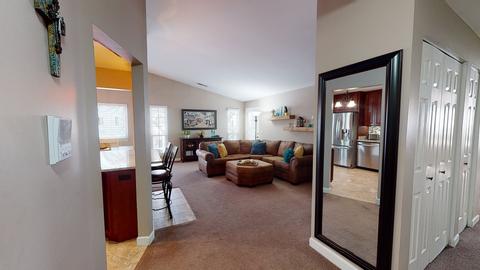 1410 Shore Ct #D2, Wheeling, IL 60090 photo 5