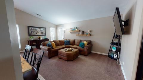 1410 Shore Ct #D2, Wheeling, IL 60090 photo 8