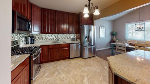 1410 Shore Ct #D2, Wheeling, IL 60090 photo 6