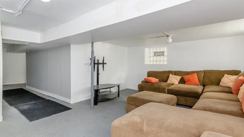 2050 E 83rd St, Chicago, IL 60617 photo 16