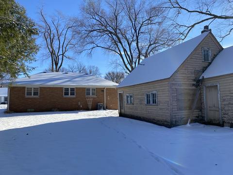 418 E Jackson St, Belvidere, IL 61008 photo 3