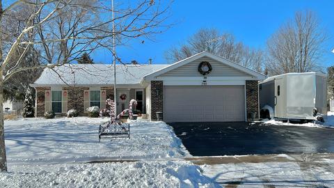 795 Fox Run Ln, Algonquin, IL 60102 photo 1