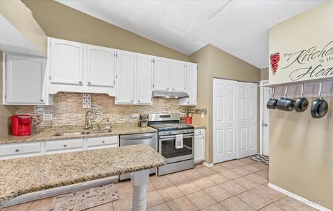 795 Fox Run Ln, Algonquin, IL 60102 photo 6
