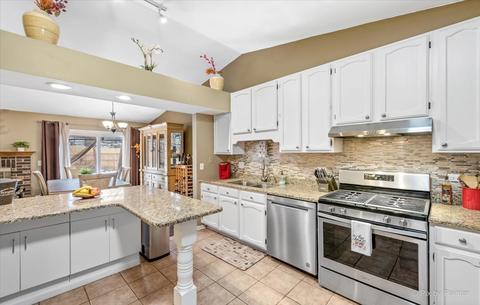 795 Fox Run Ln, Algonquin, IL 60102 photo 5